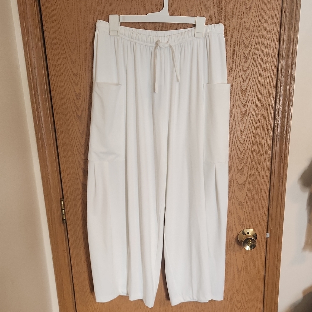 HALARA White Relaxed Pants